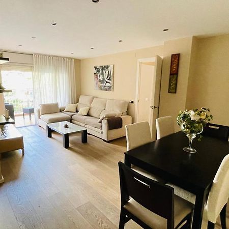 Lux Apartament ซาลอว์ ภายนอก รูปภาพ