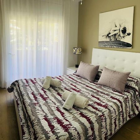 Lux Apartament ซาลอว์ ภายนอก รูปภาพ