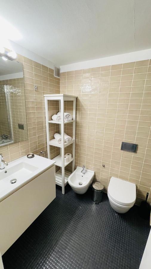 Lux Apartament ซาลอว์ ภายนอก รูปภาพ
