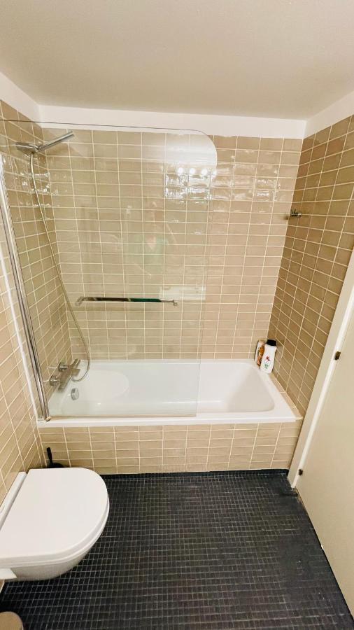 Lux Apartament ซาลอว์ ภายนอก รูปภาพ