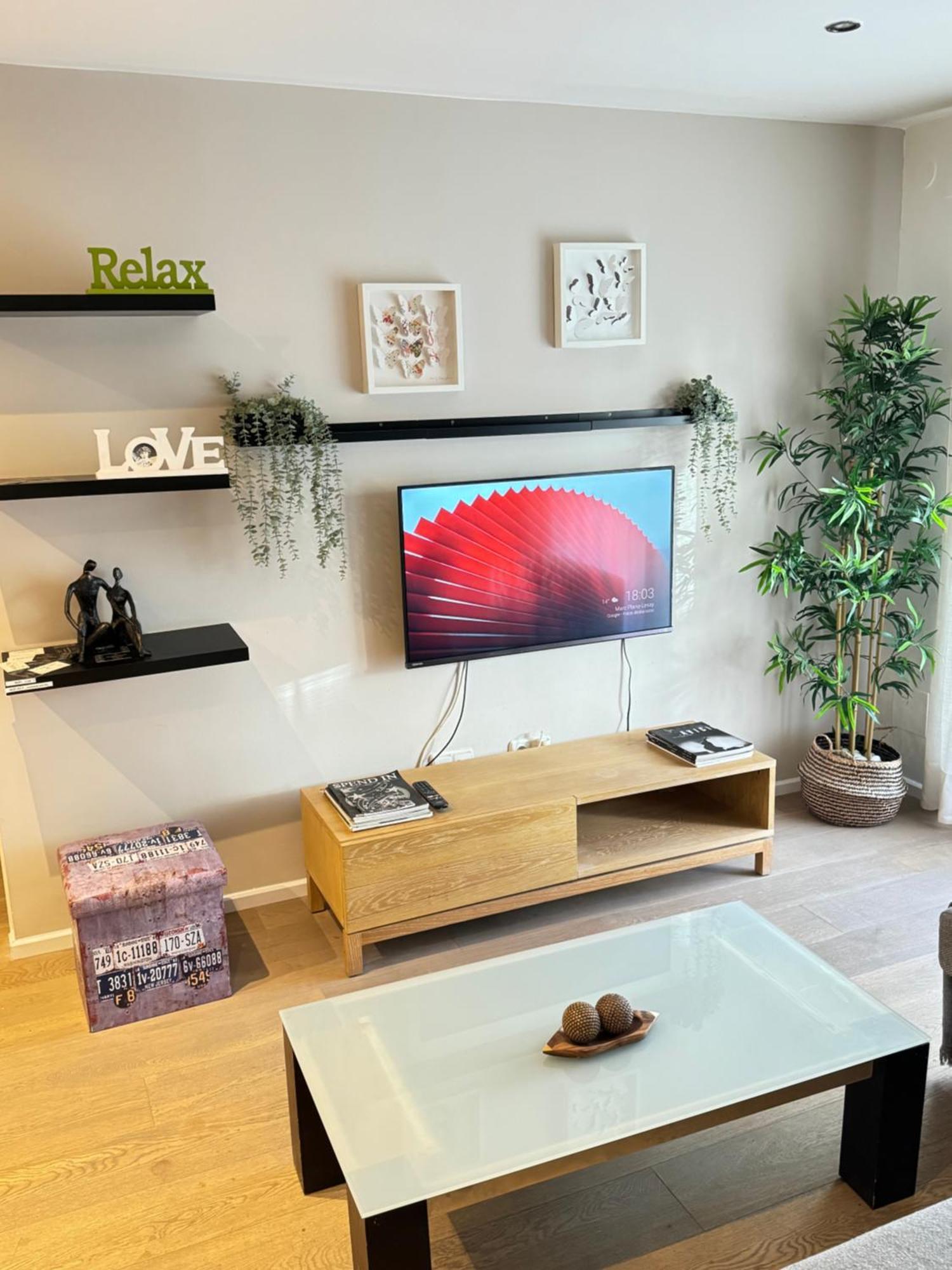 Lux Apartament ซาลอว์ ภายนอก รูปภาพ